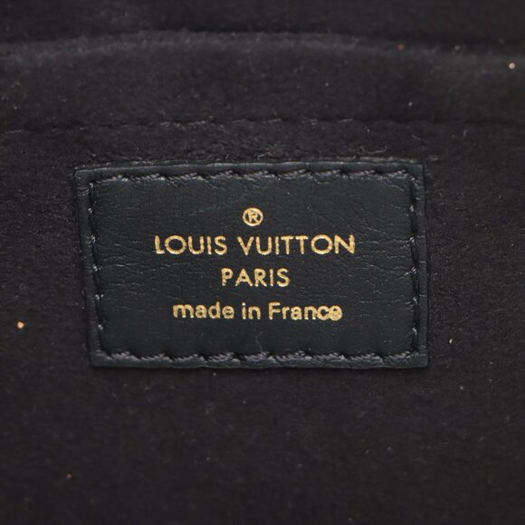 SOLD OUT ❌Louis Vuitton LV Logo NEW WAVE NEW CAMERA BAG M53682 TR0220 - Picture 9 of 14